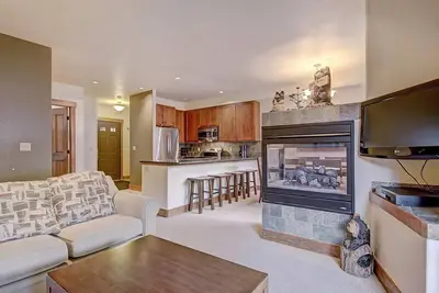 Image de Hot tub, Large Balcony, Bunk Room, West Village  Ca1203