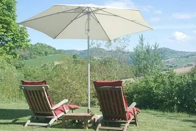 Image de Beautiful agriturismo with stunning view of vineyards and mountains. Sesto.
