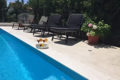Image de Deluxe penthouse with Pool ideally located between Split&Trogir near beach