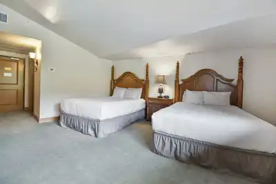 Image de Adventure Hub~Nordic Ski, Snowmobile & Snow Shoeing Villa 3037