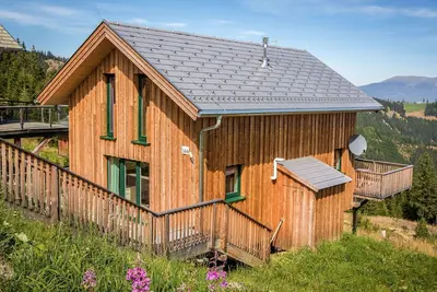 Image de Maison de vacances privée avec Wifi, bain à remous, Tv, terrasse, vue panoramique, parking