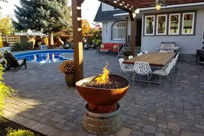 Image de The Oasis Downtown 3 Br with Pool