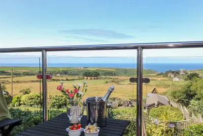 Image de Sunset, family friendly, country holiday cottage in St Just