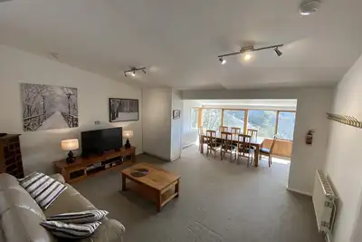 Spacious attractive apartment
