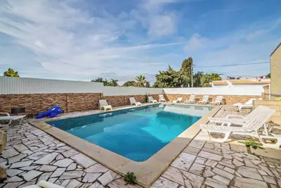 Image de Appartement \"Anastácio\" avec vue sur le jardin, piscine partagée, Wi-Fi et balcon