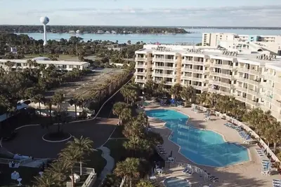 Image de Destin West/Gulfside/Completely Renovated 2020