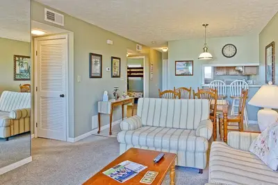 Image de Oak Island Beach Villa 1512 / 1000 Caswell Beach Road - Coastal Vacation Resorts