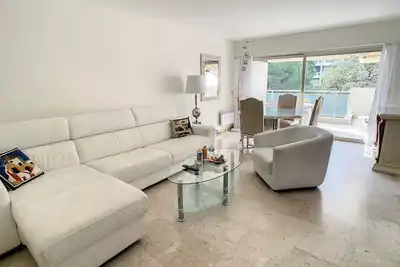 Image de Agréable 3 pièces dans luxueuse résidence en plein centre de Cannes
