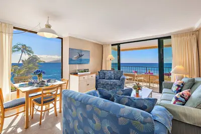 Image de 1 Bedroom Corner Oceanfront #401