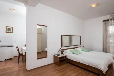 Image de Villa Konalić - Comfort Studio Apartment with Balcony and Sea View