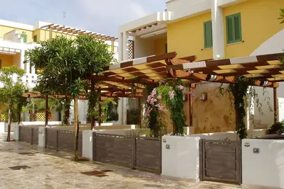 Admiral Residence just 200 meters from the beaches- Villetta B
