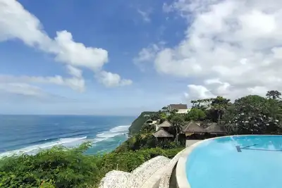Image de 4 Br villa Cantik &karma beach club in cliff resort