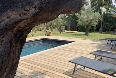 Image de Villa mitoyenne centre Porto-Vechio rénovée / climatisée / piscine 3 chbrs 2 sdb