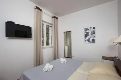 Image de Villa Konalić - Double or Twin Room with Garden View