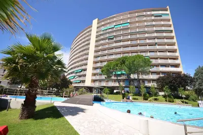 Image de Appartement de vacances avec piscine et terrasse