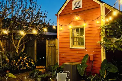 Image de Charming Hideaway - Walk to French Quarter