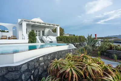 Image de Eid Sunset Villas - villa Diamond - Piscine - privée extérieure chauffée Spa