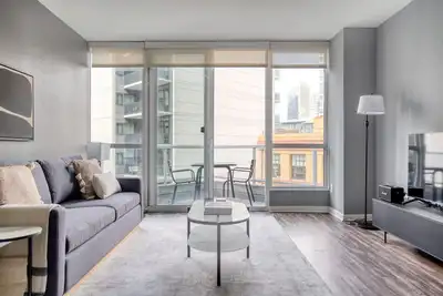Image de Spacious Rincon Hill 1br w/ Gym, Balcony + Hot tub by Blueground