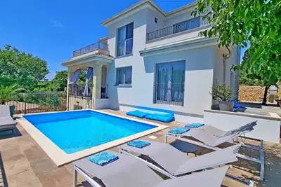 Image de Appartement Viktorija avec piscine privée