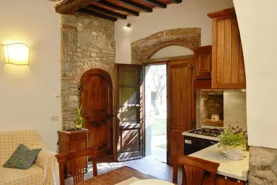 Image de App. Gardenia x4 Beautiful farmhouse surrounded by nature, with swimming pool just 3 km from Cortona