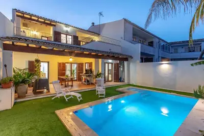 Image de Maison de vacances \"Villa Pintor\" avec piscine, Wi-Fi, climatisation, balcon, terrasse et jardin