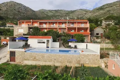 Image de Triple sea/pool view apartmant on the ground floor