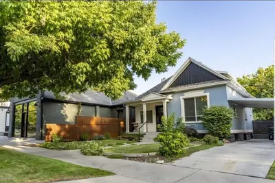 Image de Beautiful Updated home in 9th & 9th neighborhood. Best Location! Close to U of U