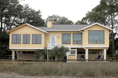 Image de Gorgeous Marsh Views!