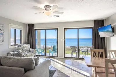 Image de Steps Away From White Sugar Sand Beaches~crystal Clear Beautiful Emerald Water