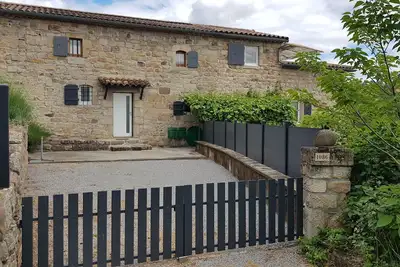 Image de Gîte rural Location Ardèche méridionale Les Vans Capacite maxi 4\/ 5 personnes