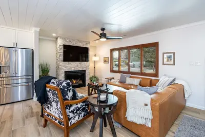 Image de Charming Modern Farmhouse In The Pines