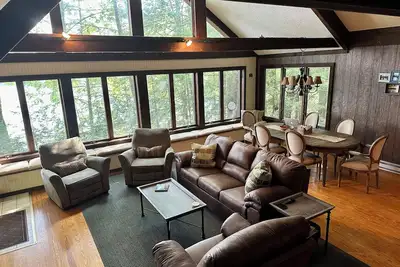 Image de Private Waterfront House on Loon Lake with Amazing Views by Lake George and Gore