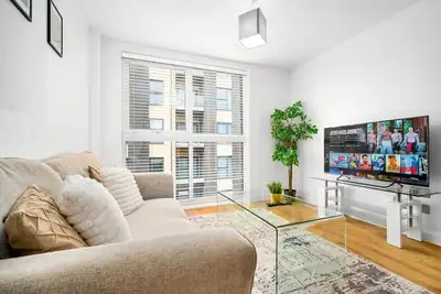 Image de Luxury One Bedroom Jq Apartment