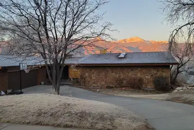Image de Spectacular views on Colorado Springs' Westside