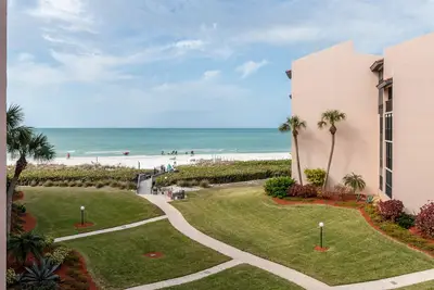 Image de Siesta Key Beachfront Condo - 2br Private beach access on Crescent Beach
