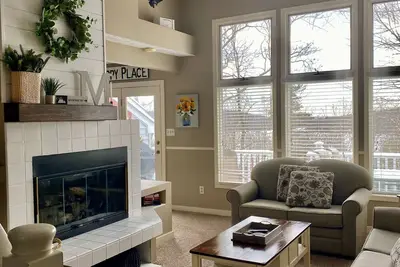 Image de Enjoy a Pocono Mountains Retreat