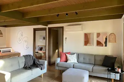 Image de Perfect for family, group or couples getaway. - 1 km from Red Rocks beach