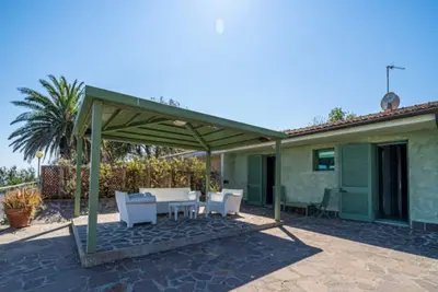 Image de Prestigious private villa sleeping 14 located in a panoramic position with private access to the sea