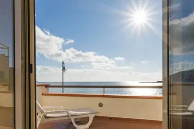 Image de Villa Asteria directly on the beach