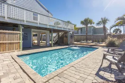 Image de Beachy 3 bd/2 bth home - 1304 Via De Luna Dr! Private Pool! Pet Friendly!