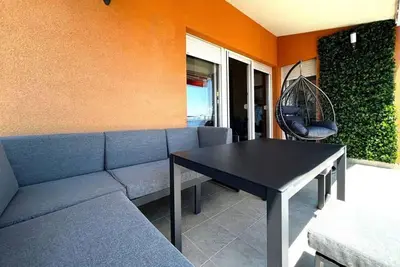 Image de Appartement de vacances Okrug Gornji pour 1 - 6 personnes avec 3 chambres à coucher - Appartement de