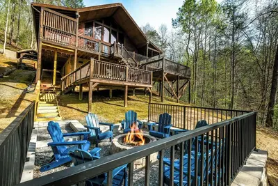 Image de Fire up the Grill, Soak in a Hot Tub & Sip in the Rockers - Amazing Grace