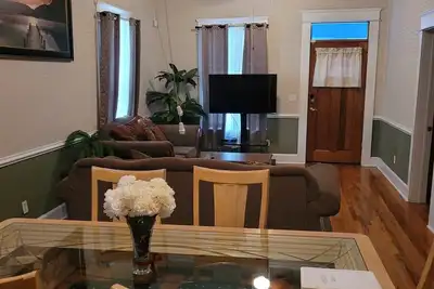 Image de Restored masterpiece sleeps 10, located In Ybor City!