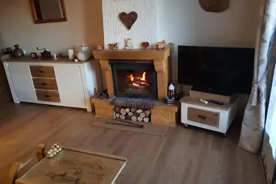 Image de Beautiful studio renovated 30 m2 with fireplace
