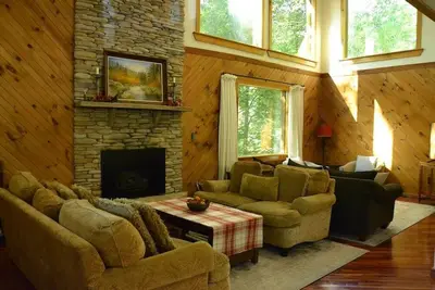 Image de Comfortable cabin in Pine Creek Valley