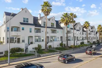 Image de Classic Santa Cruz Getaway!