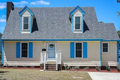 Image de Beach Island Bum Cozy Cape Code, Pet Friendly Short, Walk to Beach!