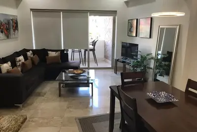 Image de Best located condo on Pv! ! !