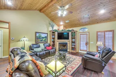 Image de Private Dock: 'The River House' in Heber Springs!