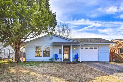 Image de Dog-Friendly Bartlesville Retreat w/ Yard!